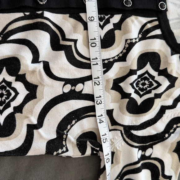 White House Black Market XS Cardigan - Picture 7 of 8
